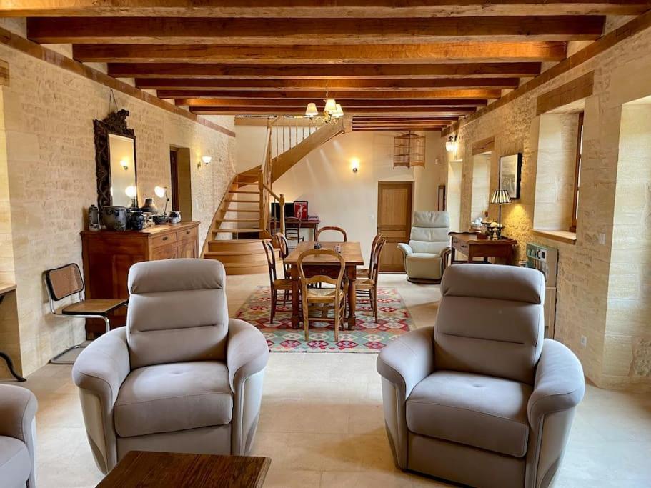 Charming 19Th Century Farmhouse With Pool Vitrac  Ngoại thất bức ảnh
